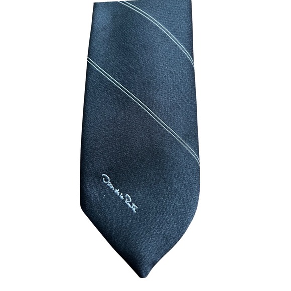 Oscar de la Renta Men's Necktie, Black with Striped Accents, Classic Style - Picture 1 of 4